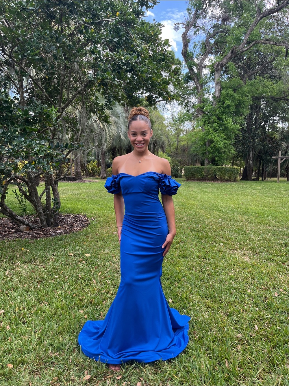 Off-Shoulder Royal Blue Mermaid Evening Dress